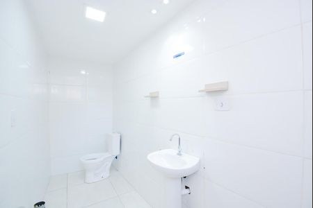 Casa para alugar com 70m², 2 quartos e 1 vagaBanheiro da Suíte