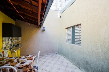 Casa para alugar com 70m², 2 quartos e 1 vagaÁrea de Serviço