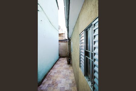 Casa para alugar com 70m², 2 quartos e 1 vagaQuintal