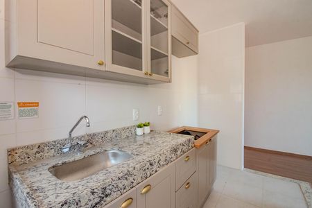Apartamento para alugar com 44m², 2 quartos e 1 vaga Apartamento para alugar com 44m², 2 quartos e 1 vagaCozinha e Área de Serviço