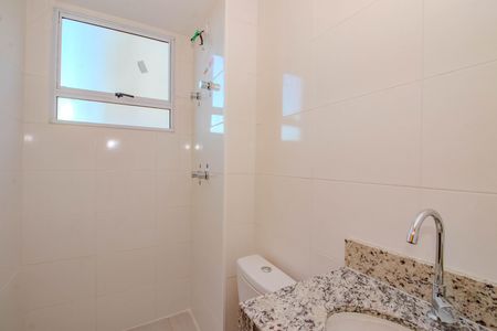 Apartamento para alugar com 44m², 2 quartos e 1 vaga Apartamento para alugar com 44m², 2 quartos e 1 vagaBanheiro