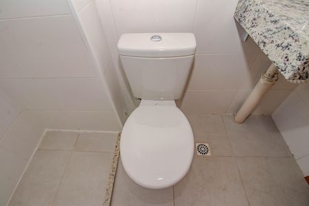 Apartamento para alugar com 44m², 2 quartos e 1 vaga Apartamento para alugar com 44m², 2 quartos e 1 vagaBanheiro