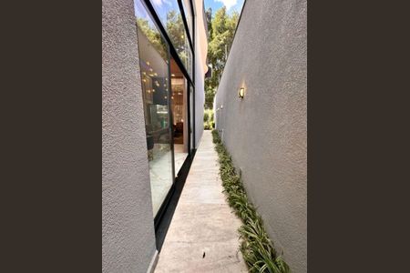 Casa à venda com 584m², 3 quartos e 4 vagas