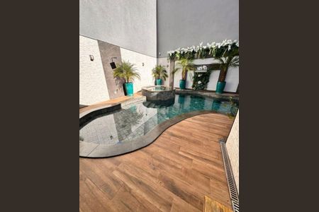 Casa à venda com 584m², 3 quartos e 4 vagas