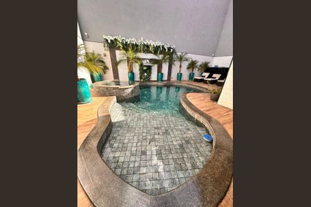 Casa à venda com 584m², 3 quartos e 4 vagas