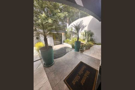 Casa à venda com 584m², 3 quartos e 4 vagas