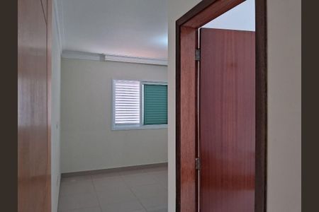Casa à venda com 3 quartos, 180m² em Parque Sao Domingos, São Paulo