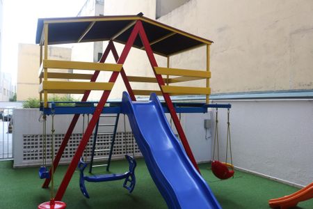 Apartamento para alugar com 69m², 2 quartos e 1 vagaÁrea comum - Playground