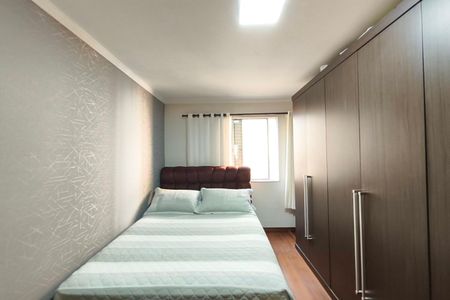Apartamento à venda com 75m², 3 quartos e 2 vagasQuarto 3