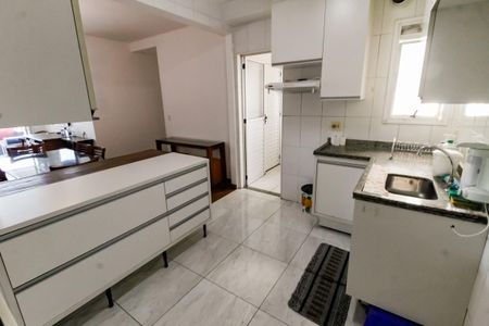 Apartamento para alugar com 103m², 3 quartos e 2 vagas Apartamento para alugar com 103m², 3 quartos e 2 vagasCozinha - Armários