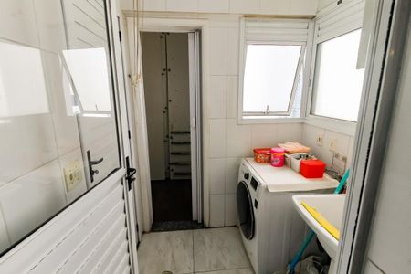 Apartamento para alugar com 103m², 3 quartos e 2 vagas Apartamento para alugar com 103m², 3 quartos e 2 vagasÁrea de Serviço