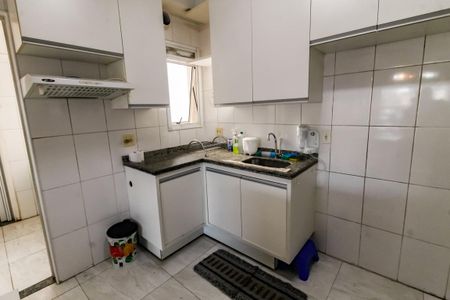 Apartamento para alugar com 103m², 3 quartos e 2 vagas Apartamento para alugar com 103m², 3 quartos e 2 vagasCozinha - Armários