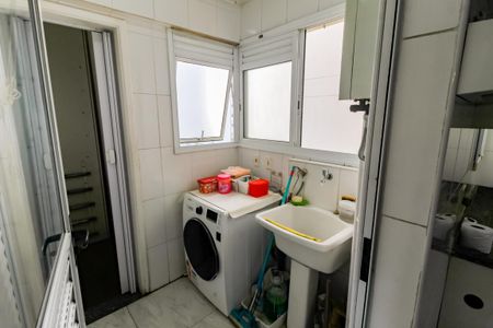 Apartamento para alugar com 103m², 3 quartos e 2 vagas Apartamento para alugar com 103m², 3 quartos e 2 vagasÁrea de Serviço