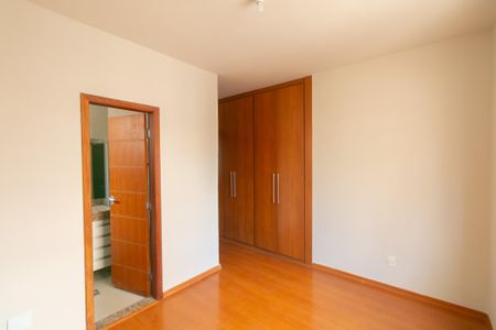 Apartamento para alugar com 107m², 3 quartos e 2 vagas