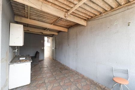 Casa para alugar com 30m², 1 quarto e sem vaga