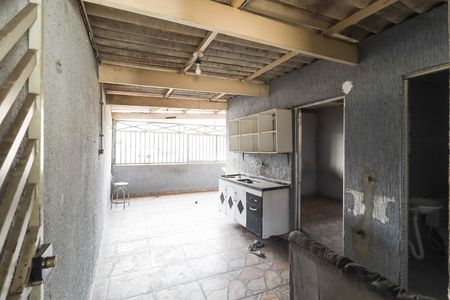 Casa para alugar com 30m², 1 quarto e sem vaga