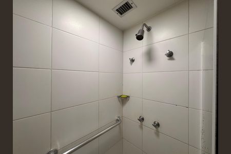 Flat - Suíte - Banheiro de apartamento à venda com 2 quartos, 46m² em Recreio dos Bandeirantes, Rio de Janeiro