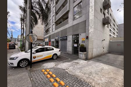 Apartamento à venda com 46m², 2 quartos e 1 vaga Apartamento à venda com 46m², 2 quartos e 1 vagaFachada