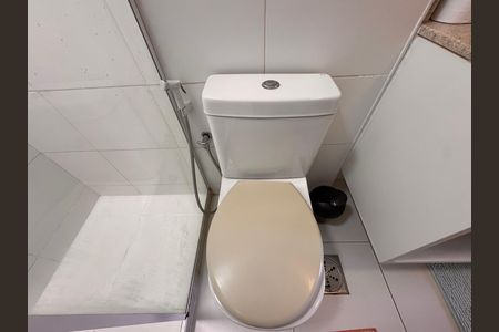 Apartamento à venda com 46m², 2 quartos e 1 vaga Apartamento à venda com 46m², 2 quartos e 1 vagaFlat - Suíte - Banheiro