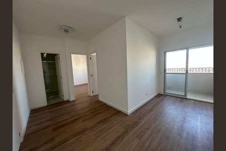 Sala de apartamento para alugar com 2 quartos, 54m² em Jardim Maria Helena, Barueri