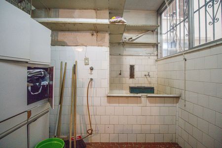 Apartamento à venda com 144m², 5 quartos e 1 vaga Apartamento à venda com 144m², 5 quartos e 1 vagaÁrea de Serviço