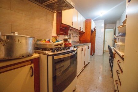 Apartamento à venda com 144m², 5 quartos e 1 vaga Apartamento à venda com 144m², 5 quartos e 1 vagaCozinha