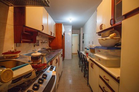 Apartamento à venda com 144m², 5 quartos e 1 vaga Apartamento à venda com 144m², 5 quartos e 1 vagaCozinha