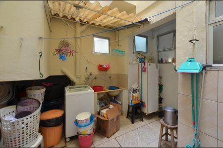 Apartamento à venda com 72m², 2 quartos e 1 vaga Apartamento à venda com 72m², 2 quartos e 1 vagaÁrea de Serviço / Área Privativa