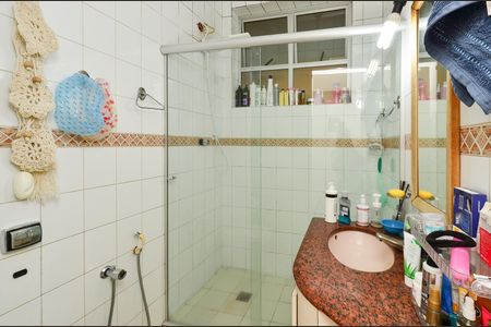 Apartamento à venda com 72m², 2 quartos e 1 vaga Apartamento à venda com 72m², 2 quartos e 1 vagaBanheiro Social