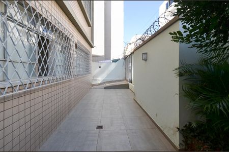 Apartamento à venda com 72m², 2 quartos e 1 vaga Apartamento à venda com 72m², 2 quartos e 1 vagaEntrada