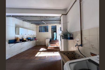 Casa à venda com 200m², 2 quartos e 2 vagas Casa à venda com 200m², 2 quartos e 2 vagasÁrea de Serviço