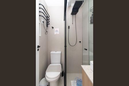 Banheiro de apartamento para alugar com 1 quarto, 25m² em Centro Histórico, Porto Alegre