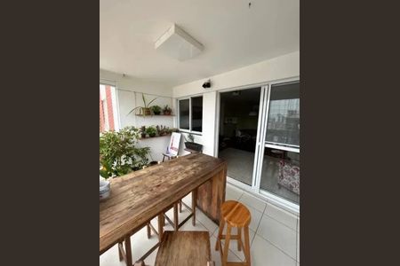 Apartamento para alugar com 95m², 3 quartos e 2 vagas Apartamento para alugar com 95m², 3 quartos e 2 vagasFoto 01