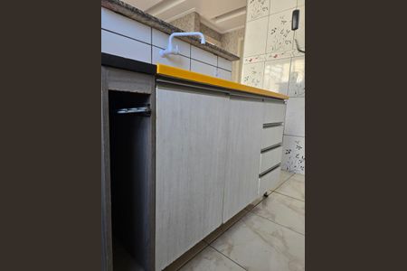 Apartamento para alugar com 48m², 2 quartos e 1 vaga Apartamento para alugar com 48m², 2 quartos e 1 vagaCozinha e Área de Serviço