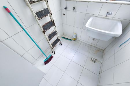 Apartamento à venda com 56m², 2 quartos e 1 vaga Apartamento à venda com 56m², 2 quartos e 1 vagaÁrea de Serviço