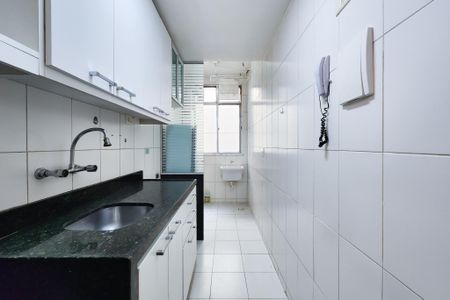Apartamento à venda com 56m², 2 quartos e 1 vaga Apartamento à venda com 56m², 2 quartos e 1 vagaCozinha