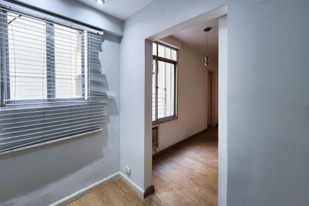 Apartamento à venda com 56m², 2 quartos e 1 vaga Apartamento à venda com 56m², 2 quartos e 1 vagaEscrtório