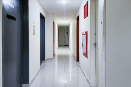 Apartamento à venda com 56m², 2 quartos e 1 vaga Apartamento à venda com 56m², 2 quartos e 1 vagaCorredor