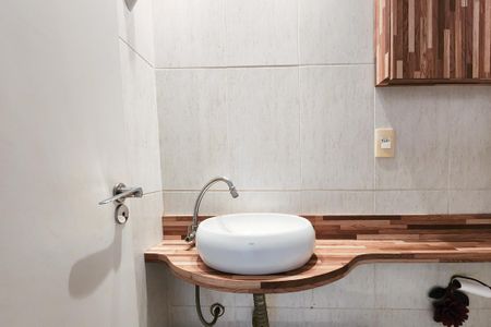 Apartamento à venda com 56m², 2 quartos e 1 vaga Apartamento à venda com 56m², 2 quartos e 1 vagaLavabo