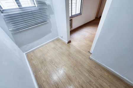Apartamento à venda com 56m², 2 quartos e 1 vaga Apartamento à venda com 56m², 2 quartos e 1 vagaEscrtório