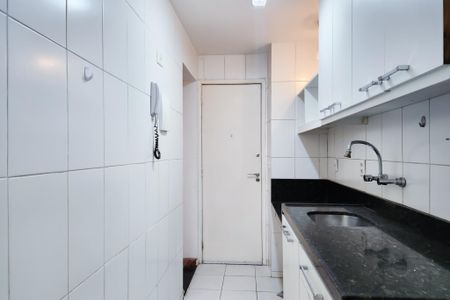 Apartamento à venda com 56m², 2 quartos e 1 vaga Apartamento à venda com 56m², 2 quartos e 1 vagaCozinha