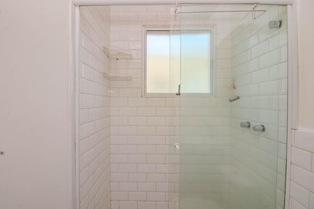 Apartamento à venda com 45m², 2 quartos e 1 vaga Apartamento à venda com 45m², 2 quartos e 1 vagaBanheiro