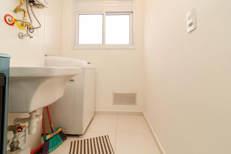 Apartamento para alugar com 40m², 2 quartos e sem vaga Apartamento para alugar com 40m², 2 quartos e sem vagaCozinha e Área de Serviço