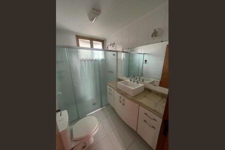 Banheiro  de apartamento para alugar com 3 quartos, 111m² em Parque Residencial Aquarius, São José dos Campos