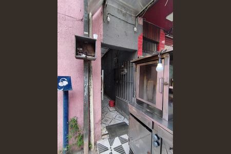 Fachada  de casa à venda com 2 quartos, 100m² em Vila Heliopolis, São Paulo