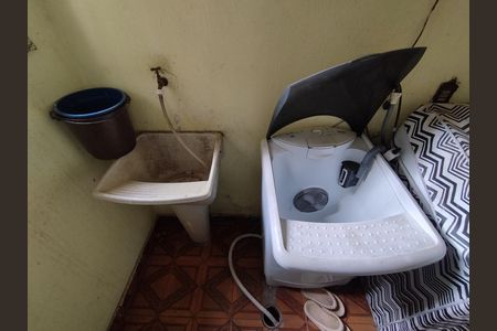 Área de Serviço  de casa à venda com 2 quartos, 100m² em Vila Heliopolis, São Paulo