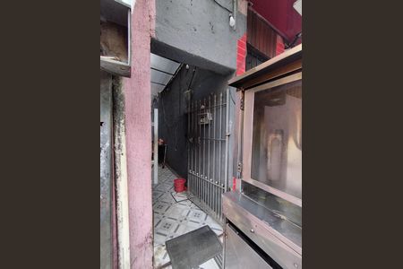 Fachada  de casa à venda com 2 quartos, 100m² em Vila Heliopolis, São Paulo
