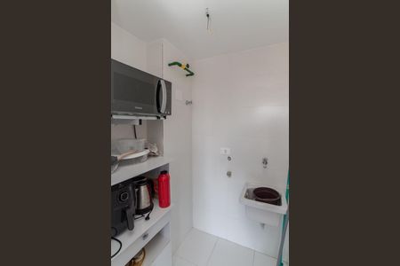 Apartamento à venda com 45m², 2 quartos e 1 vaga Apartamento à venda com 45m², 2 quartos e 1 vagaCozinha e Área de Serviço