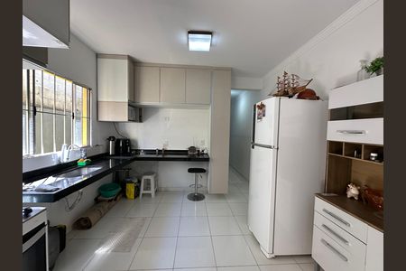 Casa à venda com 61m², 2 quartos e 2 vagasCozinha