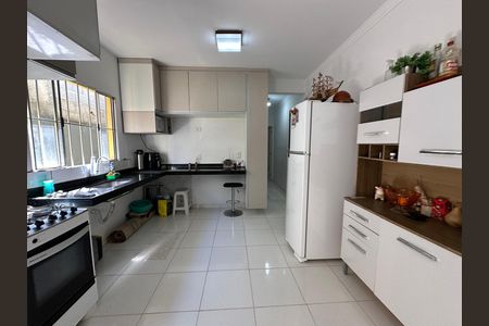 Casa à venda com 61m², 2 quartos e 2 vagasCozinha